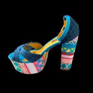 NEW with Box Republic LA Platform Sandals